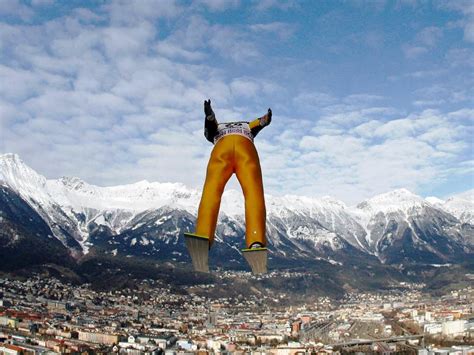 Los geht es auf der schattenbergschanze in oberstdorf. Vierschanzentournee: Alles auf Linie - Skispringen - Badische Zeitung