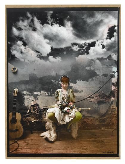 Jan saudek (13 mayıs 1935 doğumlu) bir sanat fotoğrafçısı ve ressamdır. Jan Saudek - Untitled (young woman with wreath and...
