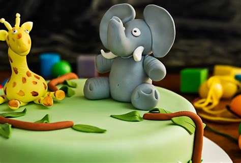 Sarfaroshi ki tamanna ab hamare dil mein hai. Best Cake Shop in Faridabad | Bakery Restaurants in Faridabad