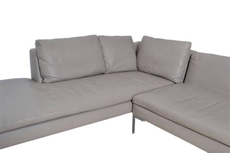 This seating system also offers a sofa bed (cm 150 x 210), the only one in the b&b italia collection, adopting the other sofas seating and back elements. Original B&B Italia Leather Sectional Sofa For Sale at 1stdibs