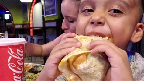 Miami's miramar neighborhood features an incredibly vibrant food culture. Probando Comida en San Diego Tony's fresh mexican food ...