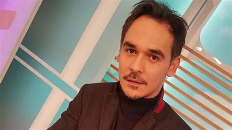 Au apărut și articole cu noua iubită. Răzvan Simion, surprins alături de noua iubită. Cum arată ...