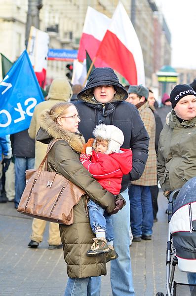 Zobacz słowa utworu kosowo jest serbskie wraz z teledyskiem i tłumaczeniem. Warszawa: „Solidarność naszą bronią - Kosowo jest serbskie!" | Nacjonalista.pl - Dziennik ...