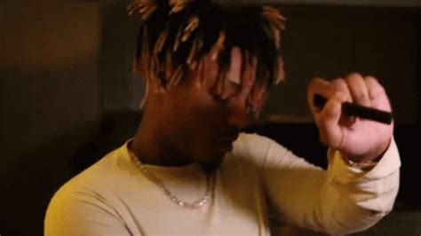 As a courtesy, please put the source anime in either the title or flair. Juice Wrld Rapper GIF - JuiceWrld Rapper Dreadlocks ...