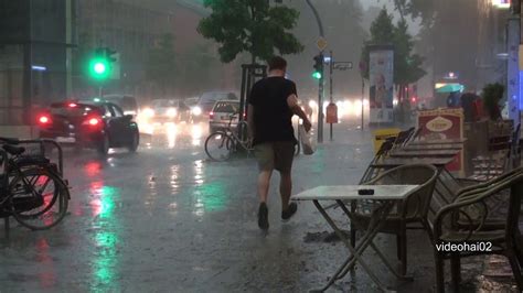 Und die unwetter gehen weiter. Unwetter Berlin 12.6.2019 - YouTube