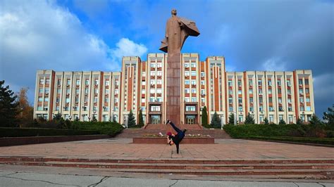 Тирасполь) forby kent as tyraspol, is the seicont lairgest ceety in moldovae an is the caipital an administrative centre o the de facto independent pridnestrovian moldavian republic (transnistrie).the ceety is locatit on the eastren bank o the dniester river.tiraspol is a regional hub o licht industry, sic as. Let's Do The Tiraspol Transnistrian Time Warp Again | The ...