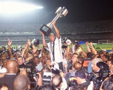 Bobadilla, danilo fernandes, julio césar e rafael santos. 20 anos depois… Veja o que fazem hoje os campeões ...