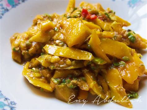 Sambal mangga ala sinjay atau biasa disebut sambal pencit ini mudah sekali cara buatnya, cukup dengan menambahkan irisan. Pin di Recipes