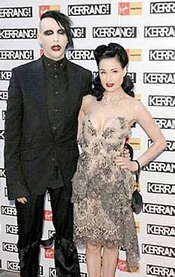 Von teese señaló que lo que ella vivió con el músico no se parece a lo que las víctimas describieron en sus denuncias públicas. Manson and Dita on the red carpet at the Kerrang! Awards ...