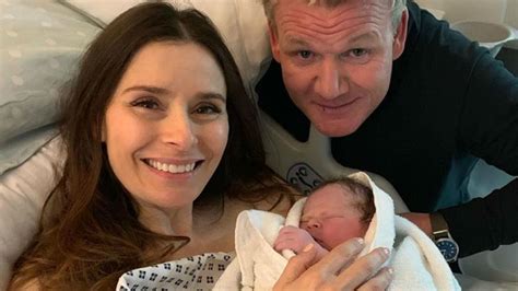 Gyuricza dóra és rácz jenő gyönyörű helyen nyaraltak és előbbi bár távolról, de megvillantotta a fenekét bikiniben. Megszületett Gordon Ramsay ötödik gyereke, Oscar | NLCafé