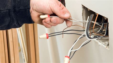 Cara memasang tv kabel sendiri. 5 Cara Menyambung Kabel Listrik Sendiri di Rumah, Mudah ...