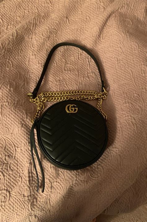 Many modern gucci bags also have a qr code printed on a tag, usually located next to the tag that contains the serial number. Beautiful Gucci cross body with chain! Date code included ...
