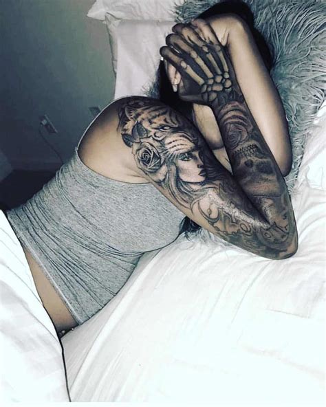 Jun 22, 2017 · half sleeve tattoos for women are very appealing. 25 Unusual Sleeve Tattoos For Women | Tattoo Gorilla