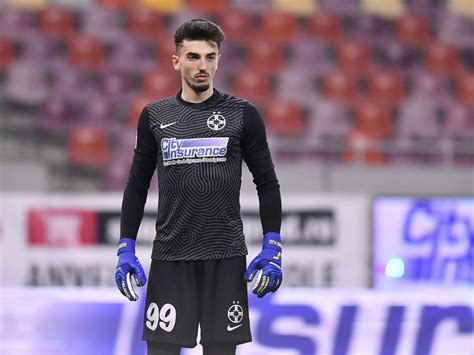 Andrei daniel vlad is a romanian professional footballer who plays as a goalkeeper for fcsb and the romania national team. Andrei Vlad, eroul celor de la FCSB! Toni Petrea și-a ...