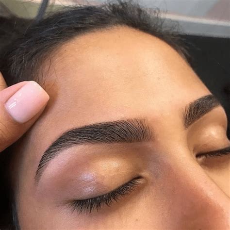 What To Expect From Eyebrow Threading? | Urban Brows
