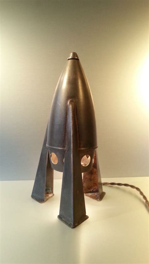 Our collection contains rocket lamps of the most impressive rockets to date that went to space or are meant to go to space some time in the future. Handmade Rocket Ship Table Lamp, Retro Style | Retro table ...