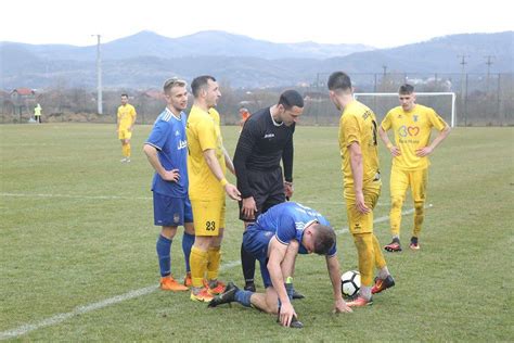 Nombre completo acs comuna recea. Liderul Comuna Recea a câştigat clar derby-ul cu Minaur ...