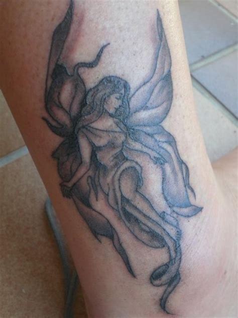 Damit unsere seite kostenlos bleibt und ständig neue bilder bekommt. Suchergebnisse für 'Feen'-Tattoos | Tattoo-Bewertung.de | Lass Deine Tattoos bewerten!