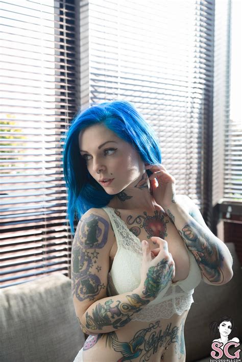 Blue hair color created a new fashion statement among girls. Wallpaper : Riae Suicide, model, Suicide Girls, dyed hair ...