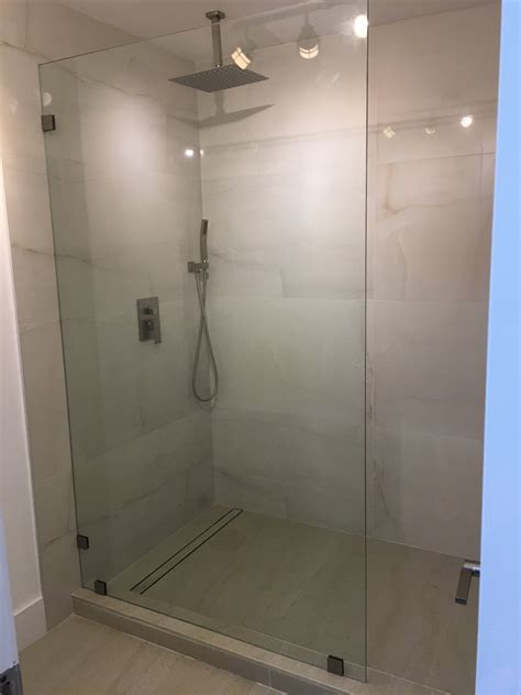 Bathroom model laundry room wall decor glass bathroom traditional bathroom colored dining chairs glass and aluminium glass bathroom door aluminium doors entry doors. Glass Bathroom Doors | Glass Bathroom Doors