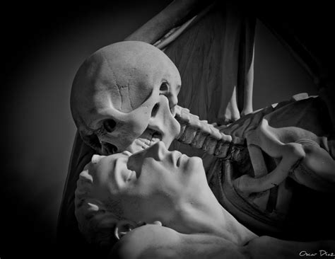 The kiss of death in barcelona's poblenou cemetery. Dark skeleton skull wallpaper | 1600x1236 | 67537 ...