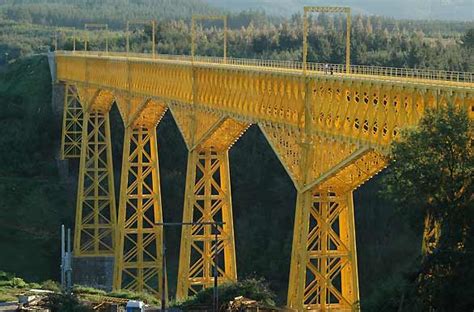 Libro historia del ferrocarril en chile de. Viaducto Malleco - Fotos de Los Ángeles - Archivo wc-3289