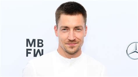 Aber jetzt gehören wir so richtig zusammen, sagte boy dem magazin gala nach der hochzeit im spreewald. Philipp Boy | Promiflash.de