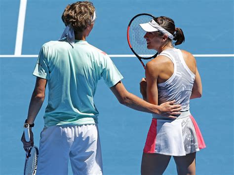 The german criticized the lack of communication by the organizers when. Deutsches Duo verliert - Federer ist zurück - kicker