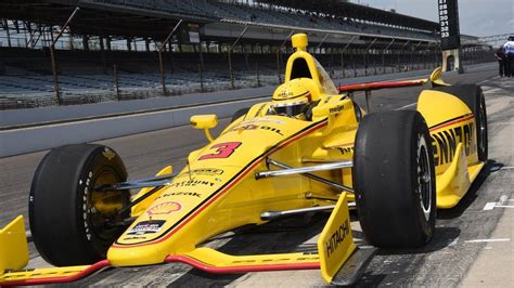 Helio castroneves hace historia y gana por cuarta vez las 500 millas de indianápolis. Indy 500 : Helio Castroneves se montre avant Fast Friday