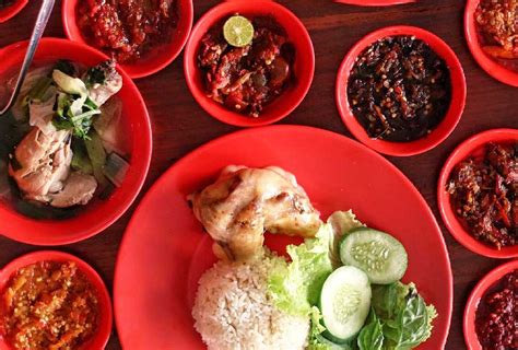 Masih ada bakso tempe hasil buat hari minggu lalu. Bikin Sambal Lalapan Cabang Purnama : Warung Bebek Purnama ...