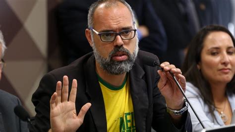 A mídia inteira estaria em desespero se essa frase fosse do bolsonaro, em qualquer circunstância. Allan dos Santos, do blog Terça Livre, na CPMI das Fake ...