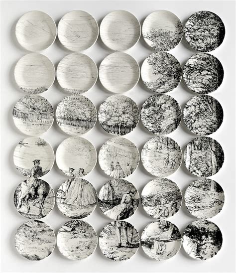 7 Inspiring decorative plate displays