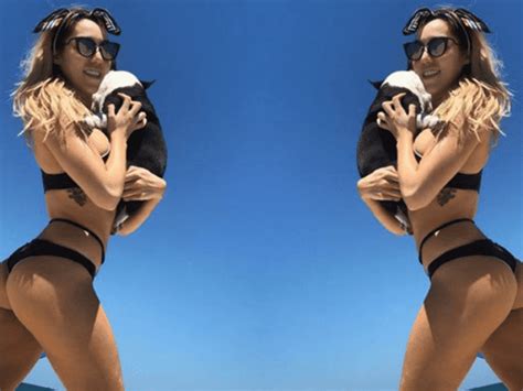 María alejandra barrales magdaleno (ciudad de méxico, 17 de julio de 1967) es una abogada y política mexicana, con una larga carrera en la administración pública. Hija de Alejandra Guzmán muestra cómo trabaja su trasero ...