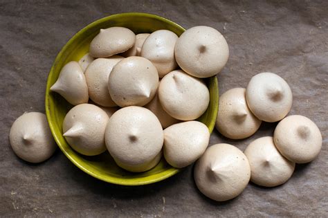 Monthly news from the scene! Aquafaba Meringues Recipe - NYT Cooking