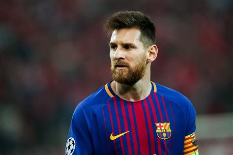 Messi ist seit 01 июля 2021 г. Nach Corona-Infektion: Lionel Messi sendet Nachricht an ...