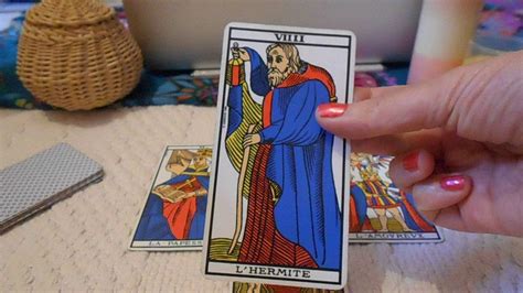 You tend to lose heart too quickly and let minor matters get you down and even defeat you. Cancer Tarot Horoscope Général Juillet 2016 - YouTube