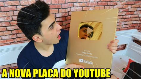 Tem um milhão de seguidores e se sente só vive num mundo paralelo chega até dar dó. CHEGOU A MINHA PLACA DE 1 MILHÃO DE INSCRITOS - YouTube