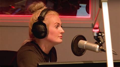 Learn how rich is she in this year and how she spends money? Sanne Hans zat met gebroken ribben bij The Voice | RTL ...
