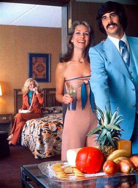 Apparently inside of a lovely. Party, 1970s. - 70's Party | Party fashion, Dinner party ...