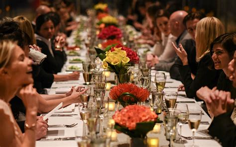 A sophisticated, glamorous, & elegant affair! How To Be The *Perfect* Dinner Party Guest, According To A ...