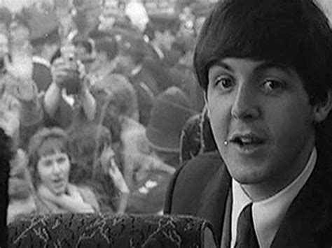 Linda grossman is currently single. Meet the Beatles for Real: The crowd below