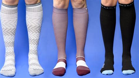 How long to wear compression socks after running? Why You Should Wear Compression Socks When Traveling - Jaxtr