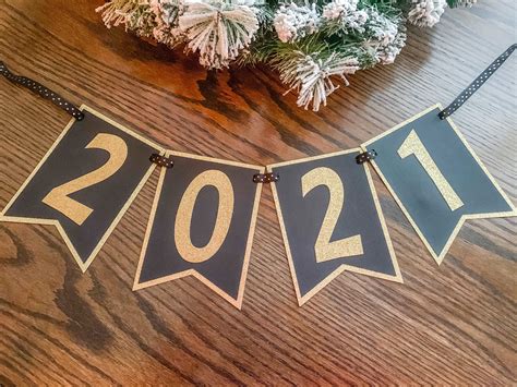 Happy New Year 2022 Happy New Year Banner New Years Party ...