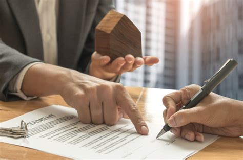 Dennoch bedeutet das fehlende eigenkapital ein höheres risiko, wodurch sie mit großer sicherheit eine höhere zinsbelastung erwirken. Immobilienfinanzierung: günstige Kredit für Ihre Immobilie ...