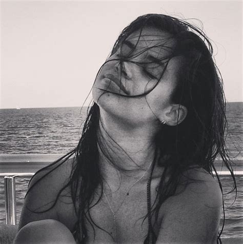 Maybe you would like to learn more about one of these? Sara Sampaio sensual em plenas férias