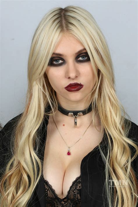 And join one of thousands of communities. Taylor Momsen Hot Pictures | Taylor Momsen Wallpapers