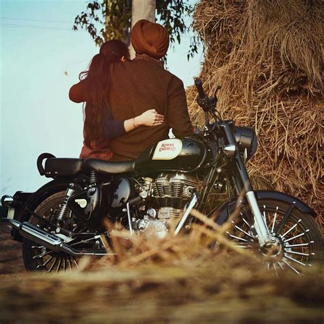 Royalenfield bullet classic thunderbird electra caferacer. Mansift kaur | Wedding couple photos, Pre wedding ...