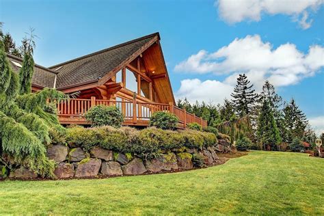 Seattle (ap) — mackenzie scott, philanthropist, author and former wife of amazon founder jeff bezos, has married a seattle science teacher. 10-Acre Estate Complete with Log Residence Seeks $1.25 ...