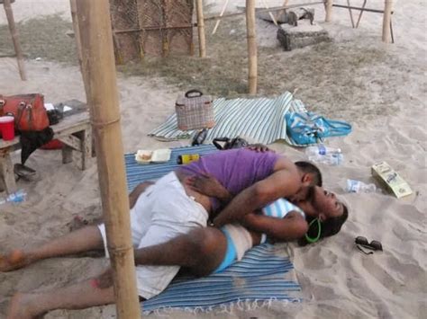 Somali husband and wife on honeymoon. Hasn't Nollywood lost its moral values? | Ytainment Arena