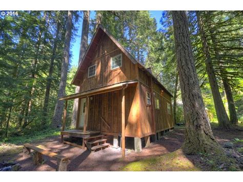 Closest home to the jefferson wilderness area in a small grouping of cabins on national forest land. Forest Service Leased Land Cabins